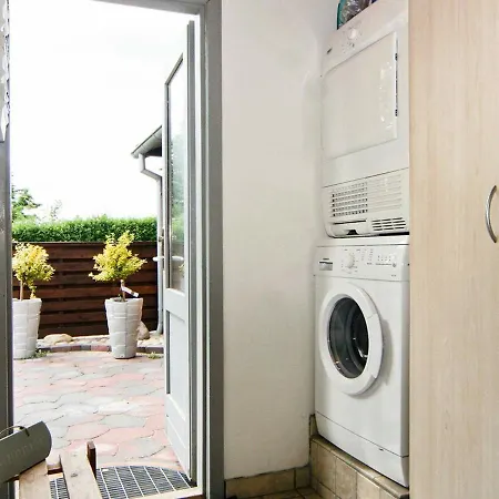 Four-bedroom Holiday In 15